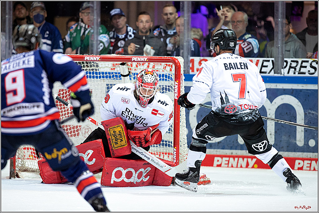 PENNY DEL;  Iserlohn Roosters - Kölner Haie; Iserlohn, 06.10.2022